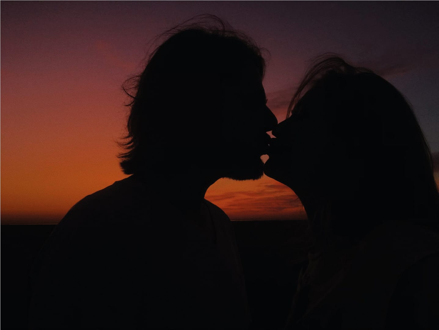 Can you get chlamydia from kissing? - Your Sexual Health